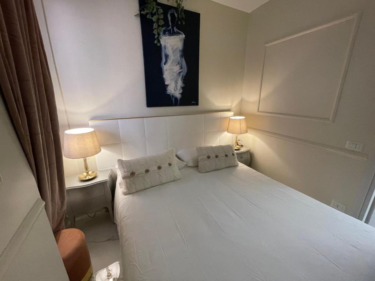 Spanish Steps Glamour & Sauna Luxury Apartment **** ローマ エクステリア 写真